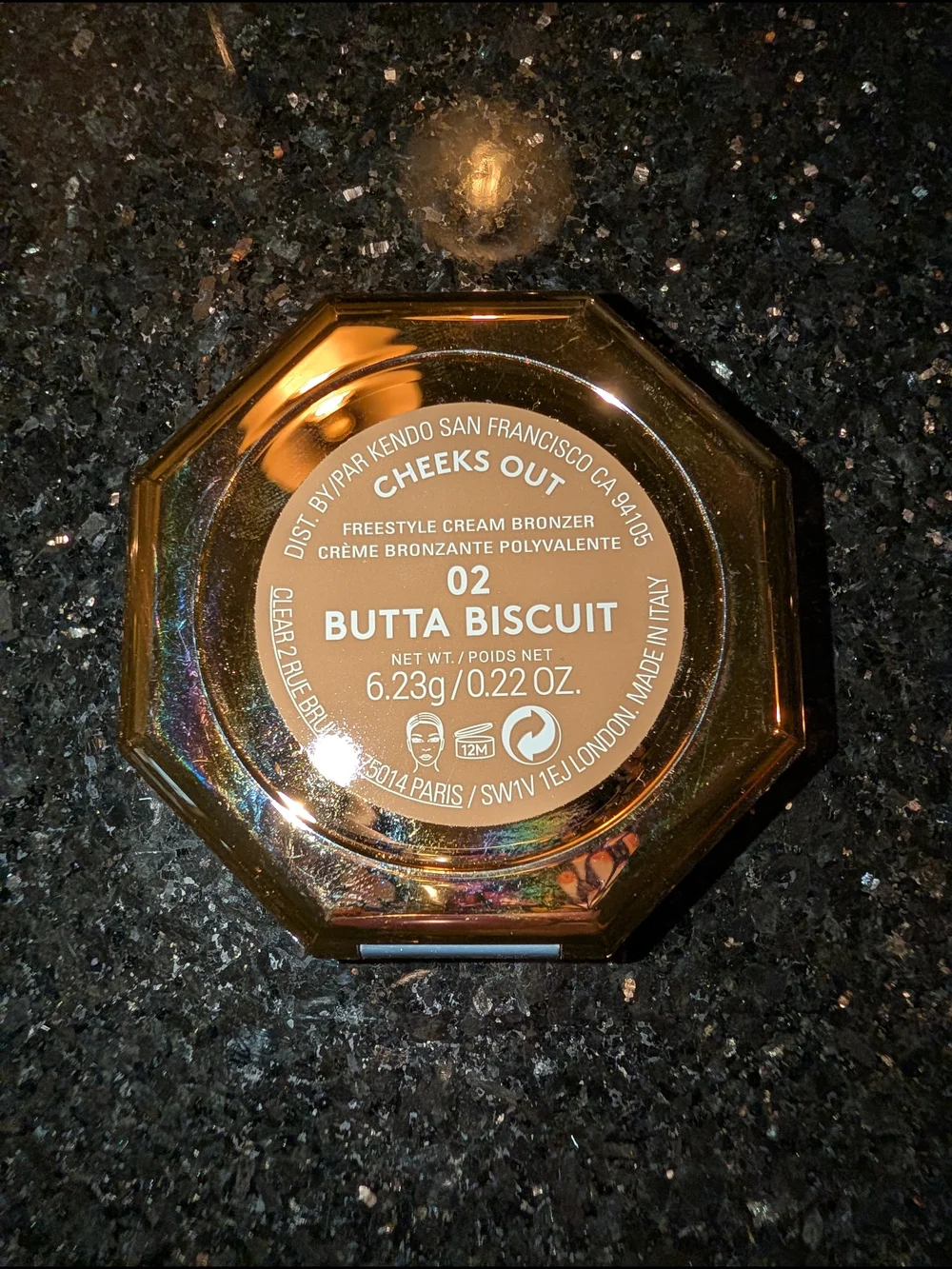 Fenty Beauty Cheeks Out Cream Bronzer In butta Biscuit. Used 1x